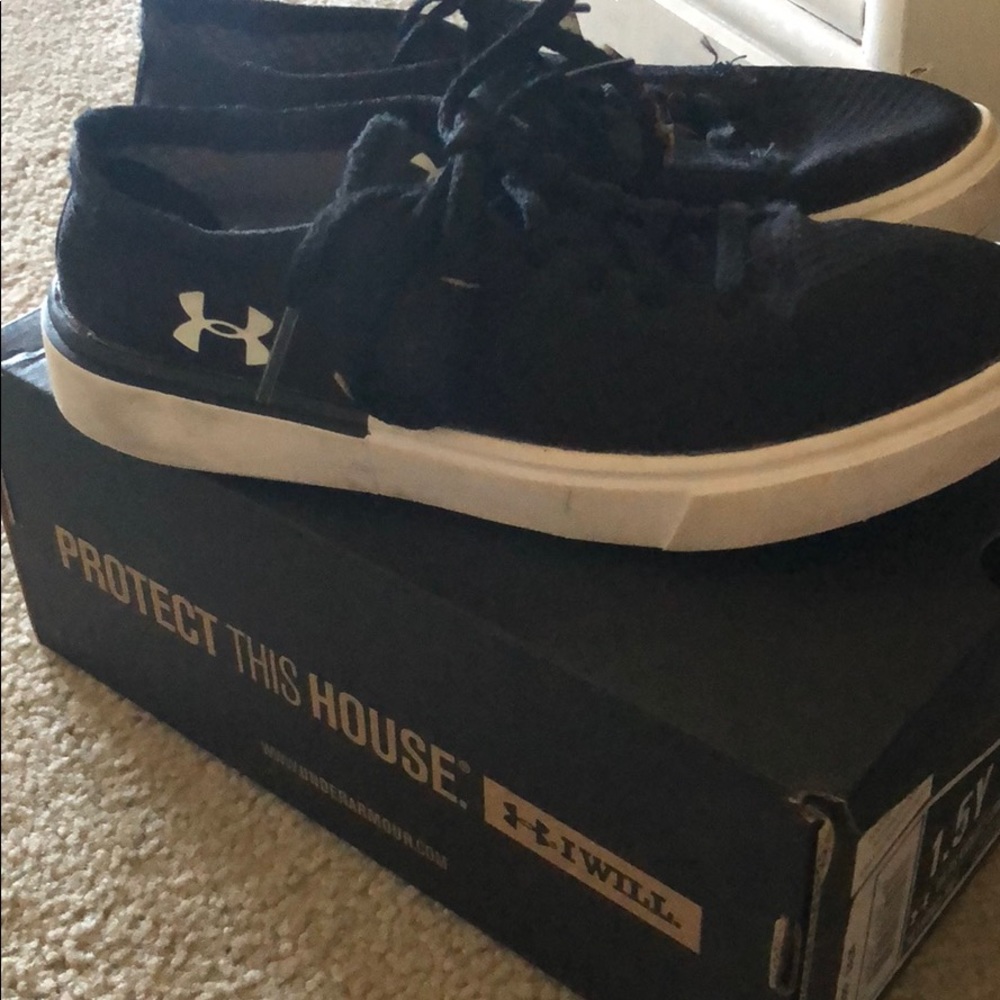 UA shoes